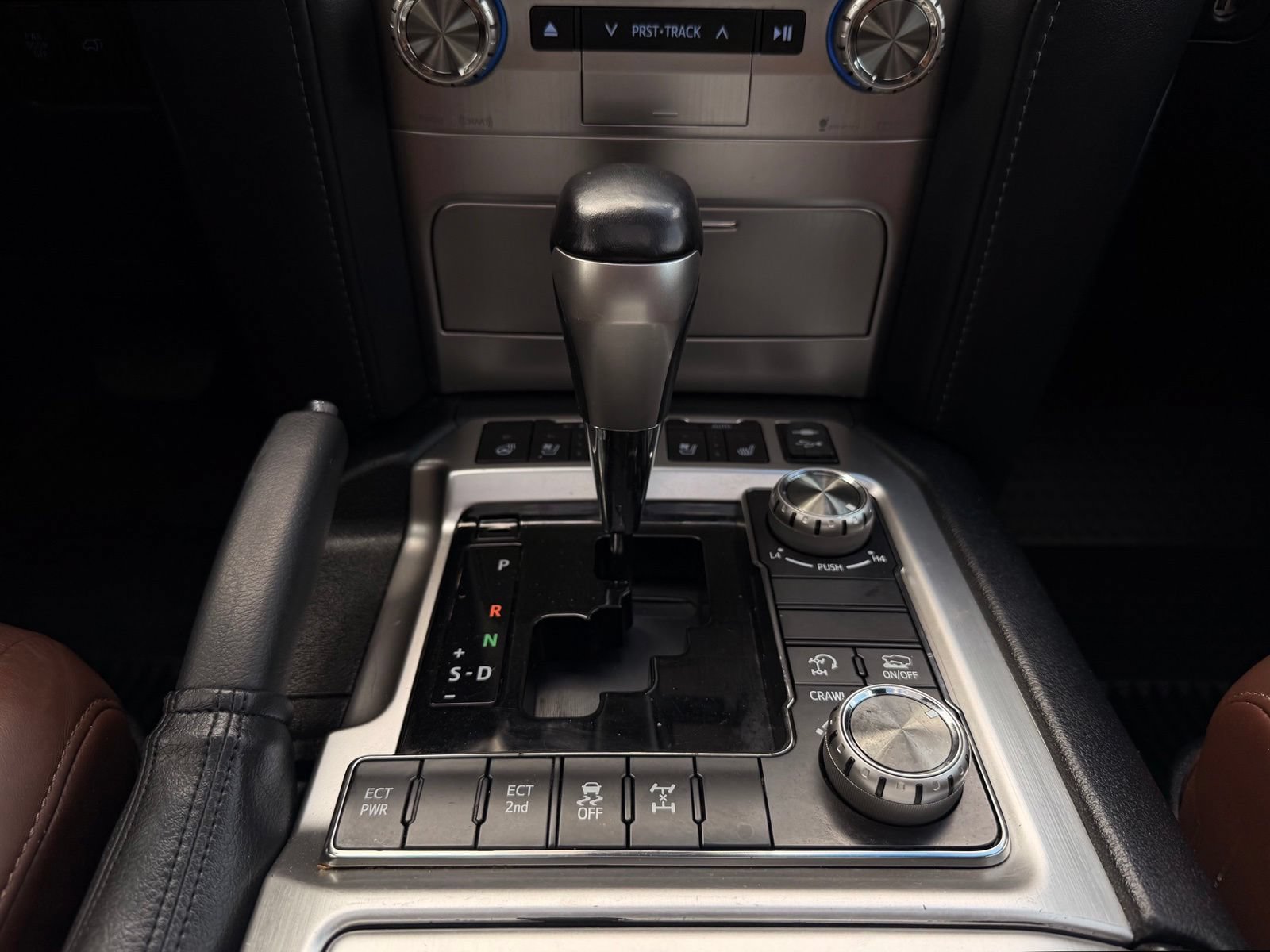Used 2020 Toyota Land Cruiser AWD/4WD image 30