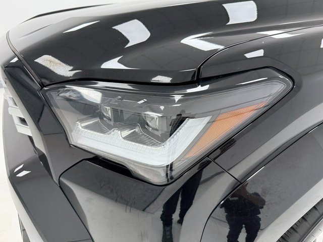Used 2025 Toyota 4Runner Limited image 6