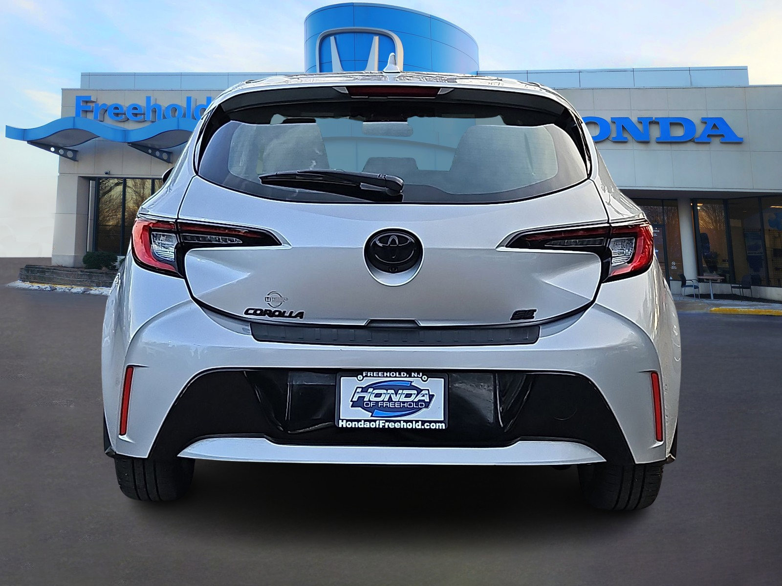 Used 2023 Toyota Corolla SE image 6