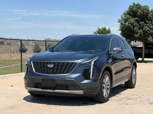 Used 2021 Cadillac XT4 Premium Luxury FWD image 3