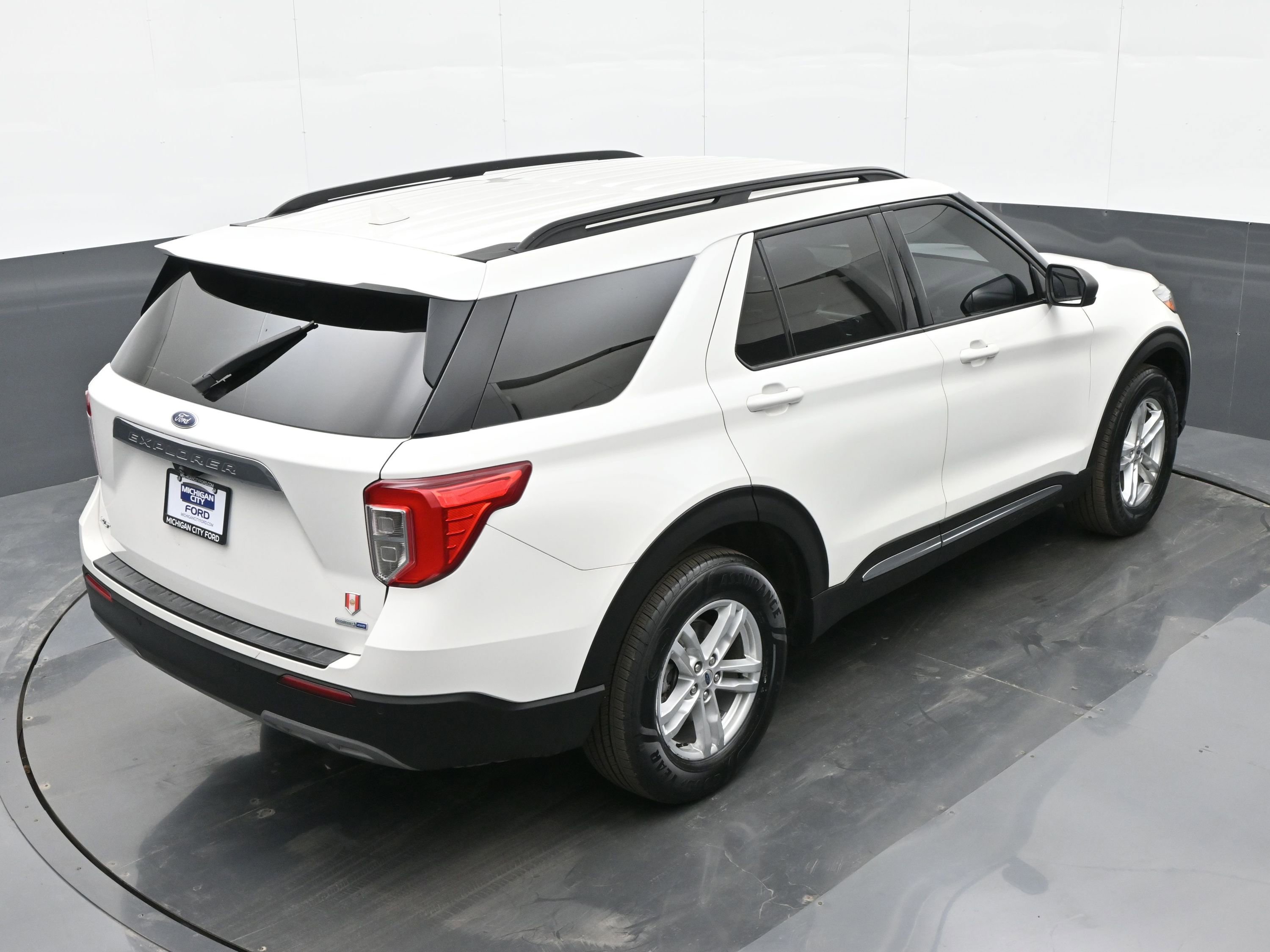 Used 2020 Ford Explorer XLT w/ Equipment Group 202A image 37