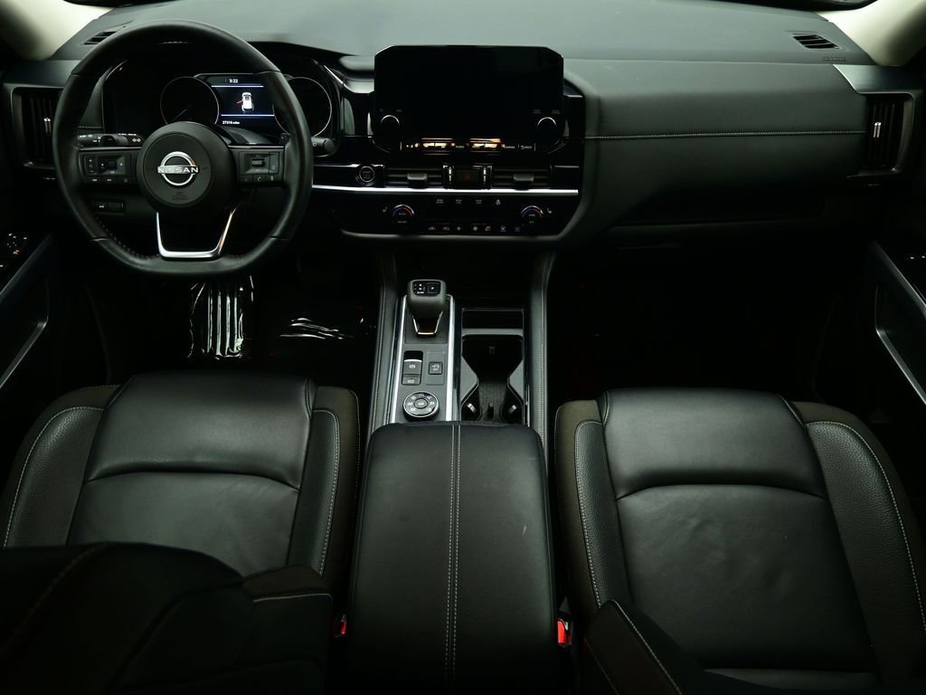 Used 2024 Nissan Pathfinder SL image 35