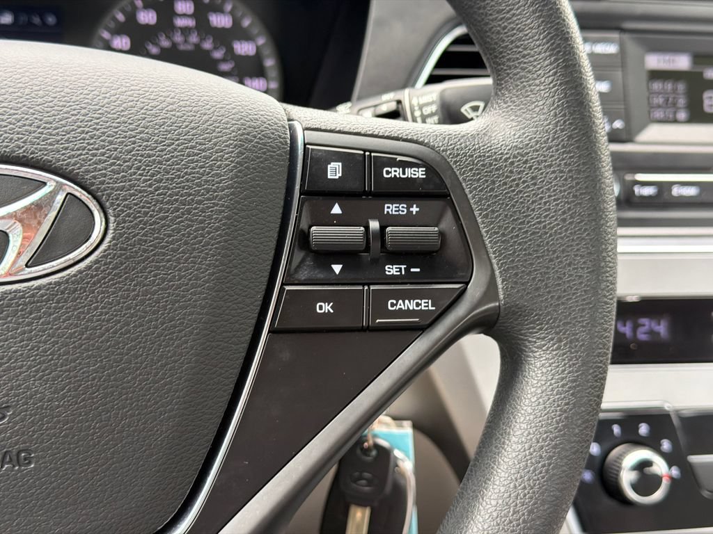 Used 2017 Hyundai Sonata SE FWD image 15