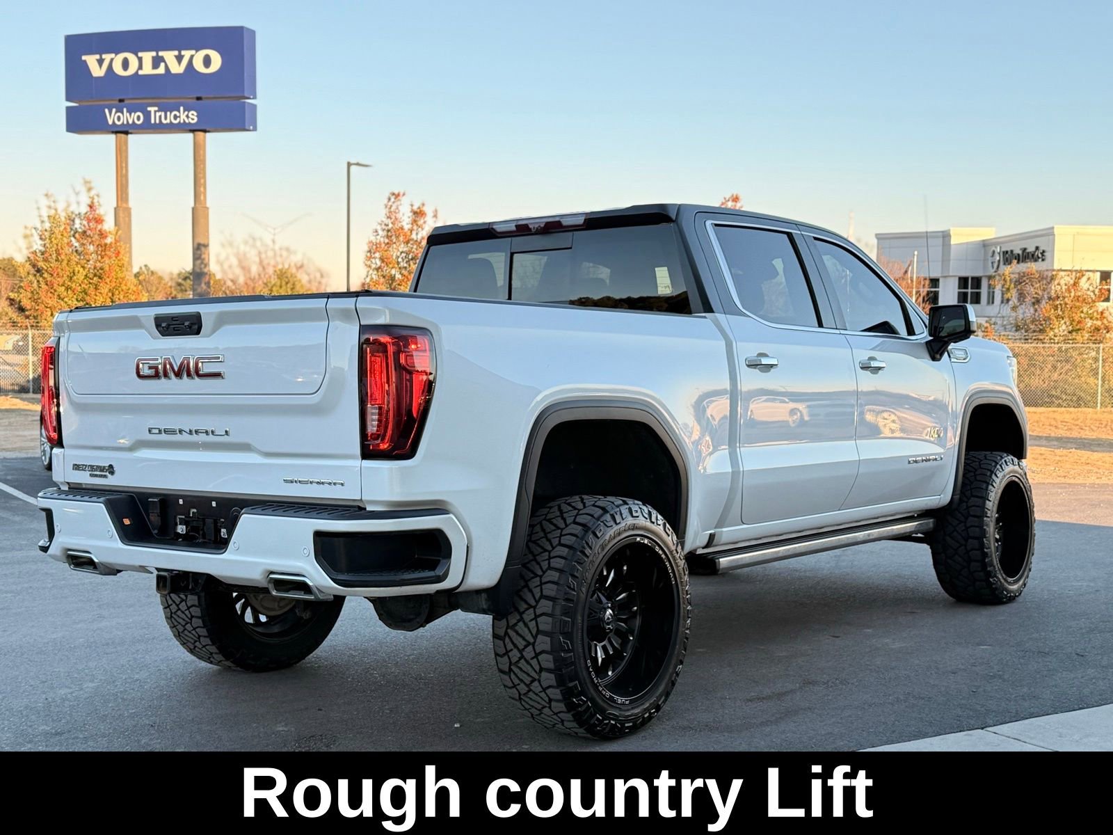 Used 2023 GMC Sierra 1500 Denali image 6