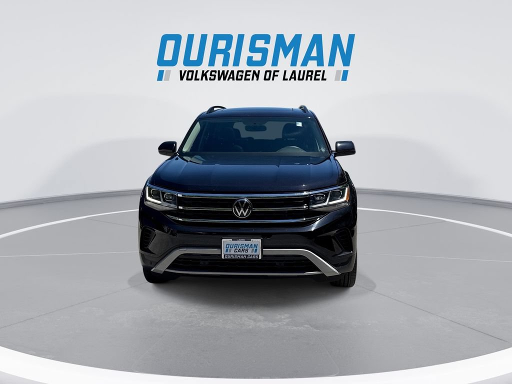 Used 2023 Volkswagen Atlas SE w/ Panoramic Sunroof Package AWD/4WD image 3