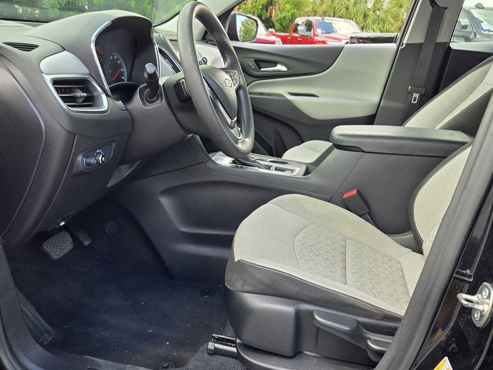 Certified 2024 Chevrolet Equinox LS FWD image 9