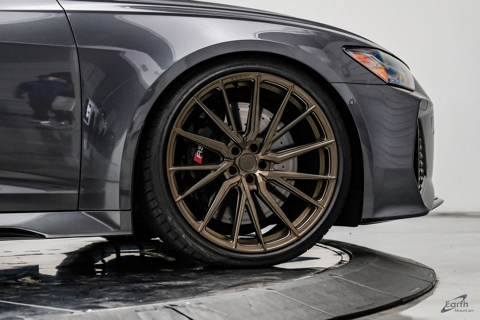 Used 2023 Audi RS 6 w/ Black Optic Package AWD/4WD image 97