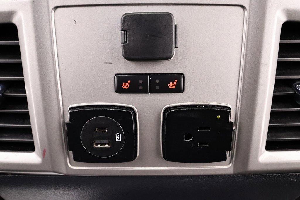 Certified 2022 Ford F250 Lariat w/ Lariat Ultimate Package image 18