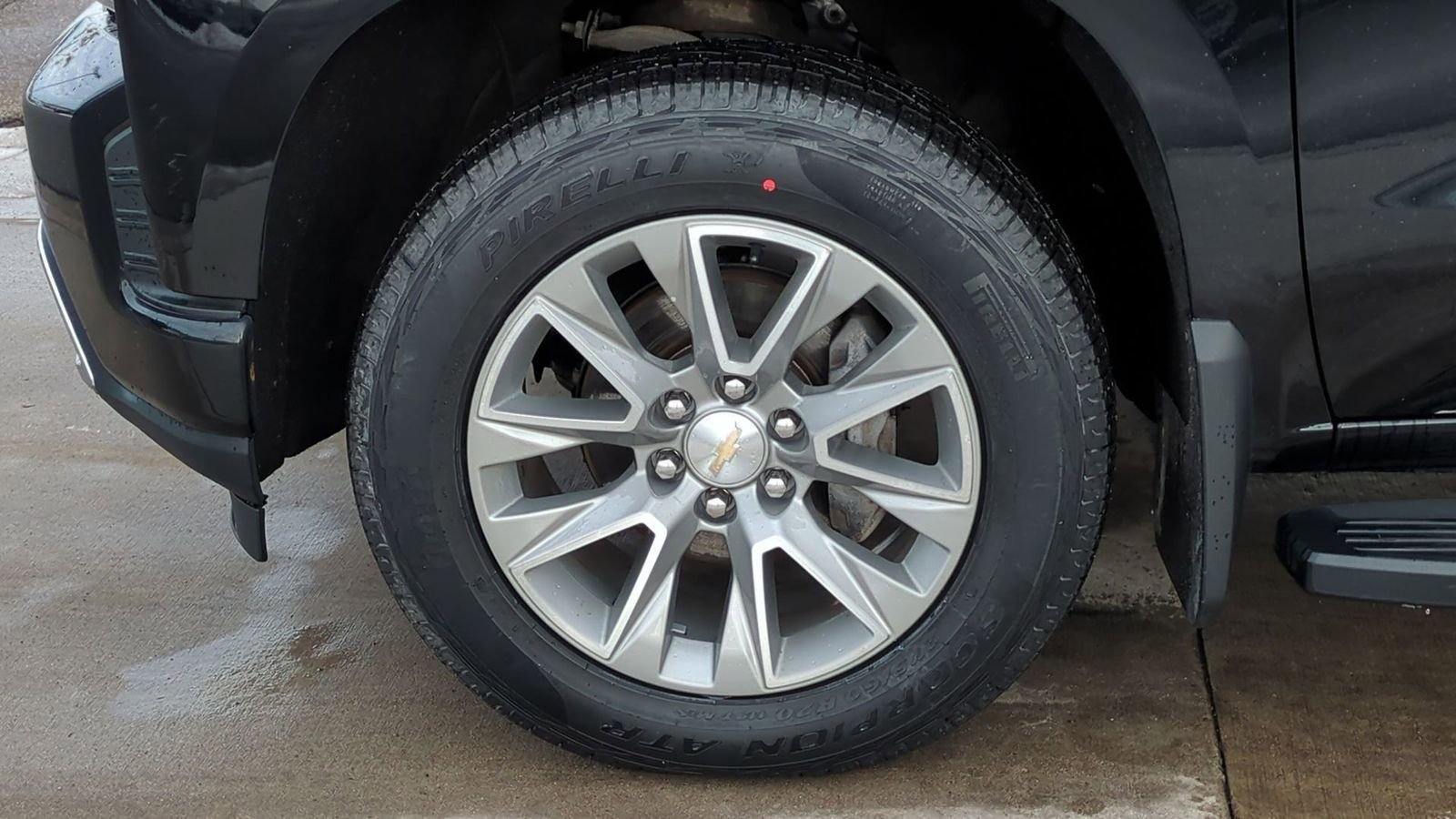 Used 2021 Chevrolet Silverado 1500 High Country w/ Technology Package image 14