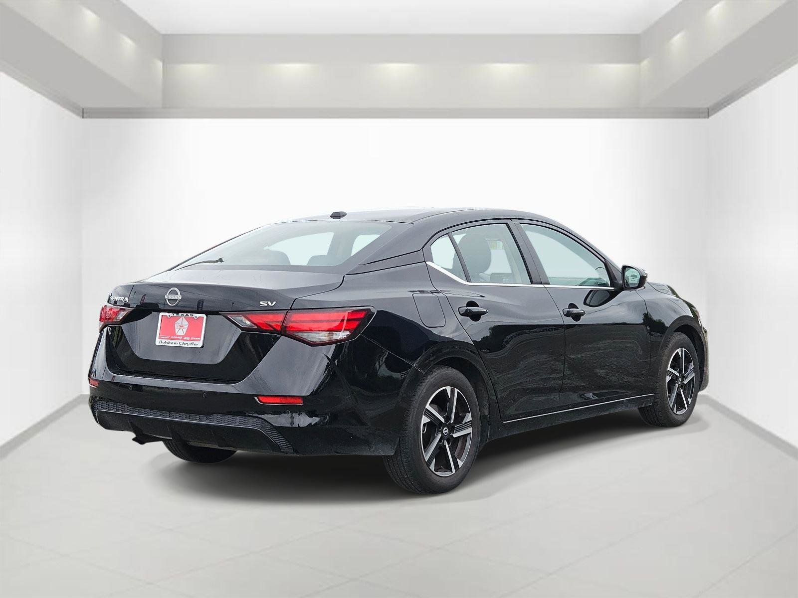 Used 2024 Nissan Sentra SV FWD image 4