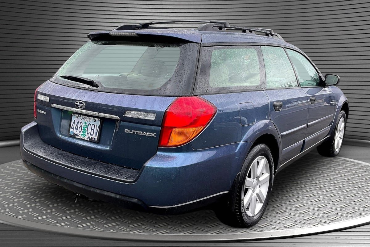 Used 2006 Subaru Outback 2.5i AWD/4WD image 6