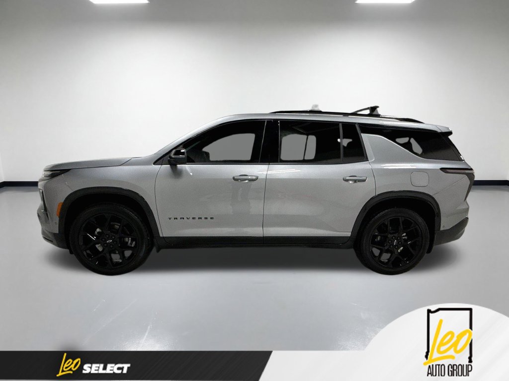 Used 2026 Chevrolet Traverse RS AWD/4WD image 11