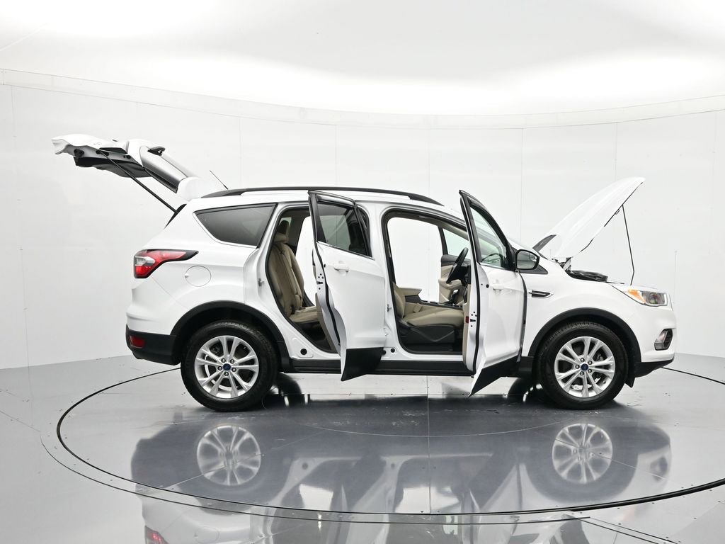 Used 2018 Ford Escape SE image 47