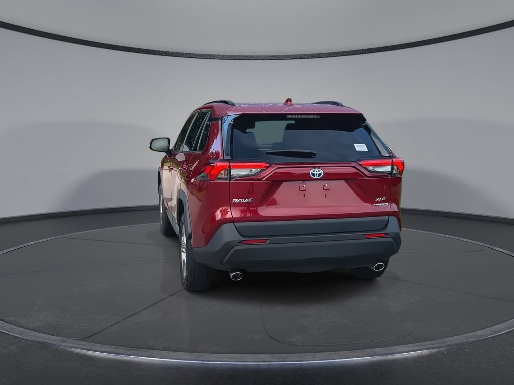 Used 2022 Toyota RAV4 XLE w/ Convenience Package AWD/4WD image 7