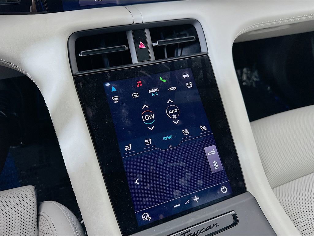 New 2024 Porsche Taycan Turbo image 18