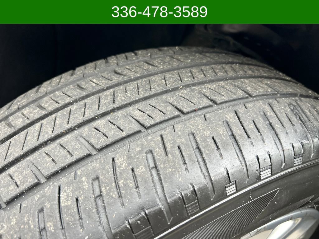 Used 2019 Buick Envision Essence AWD/4WD image 16