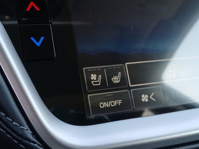Certified 2025 Subaru Outback Touring XT AWD/4WD image 16