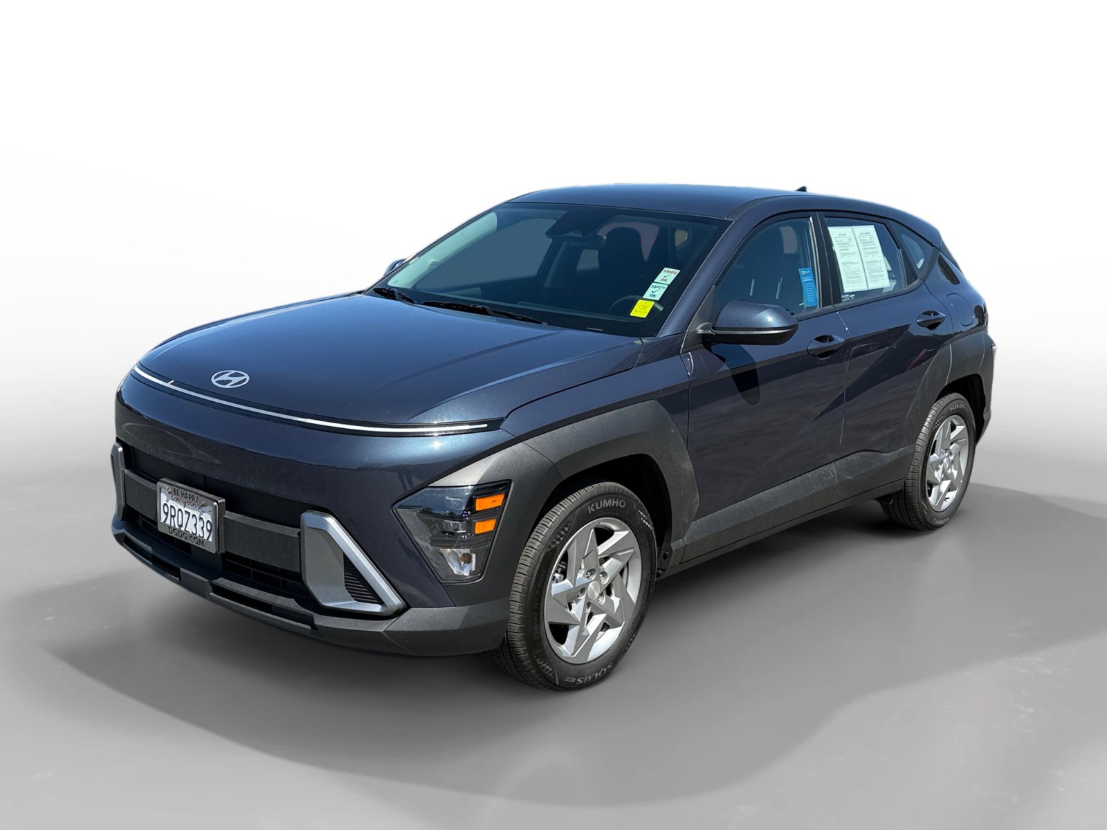 Certified 2025 Hyundai Kona SE image 1