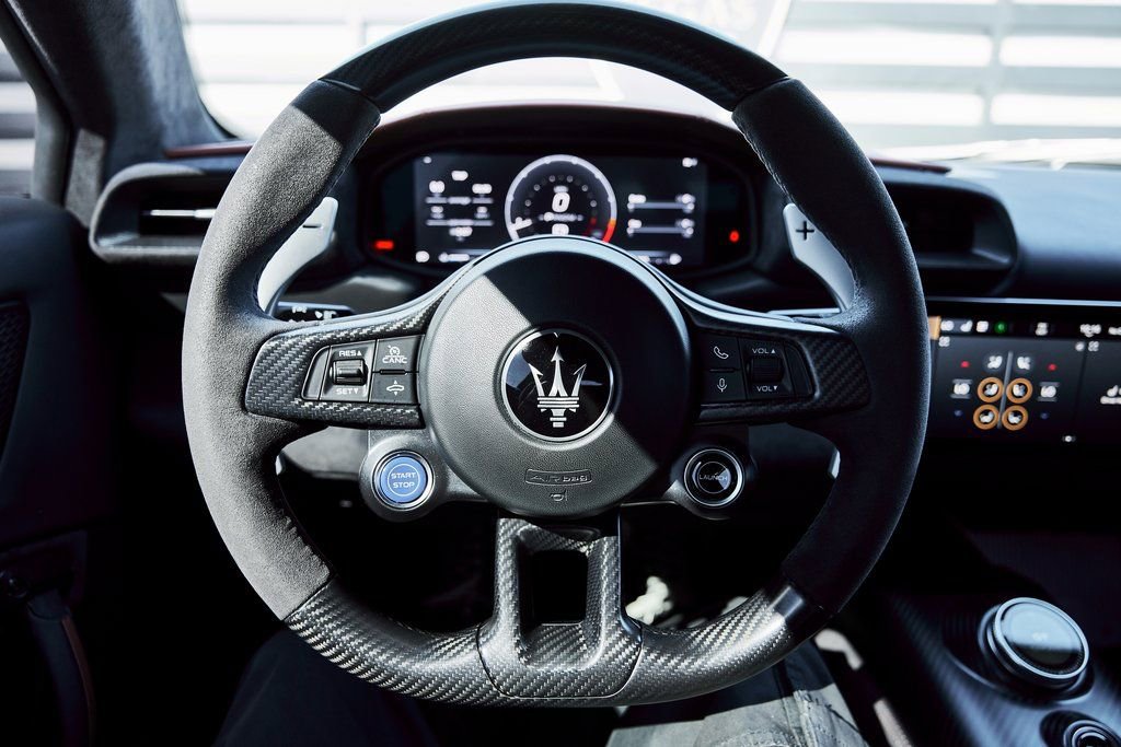 Used 2023 Maserati MC20 Coupe RWD image 49