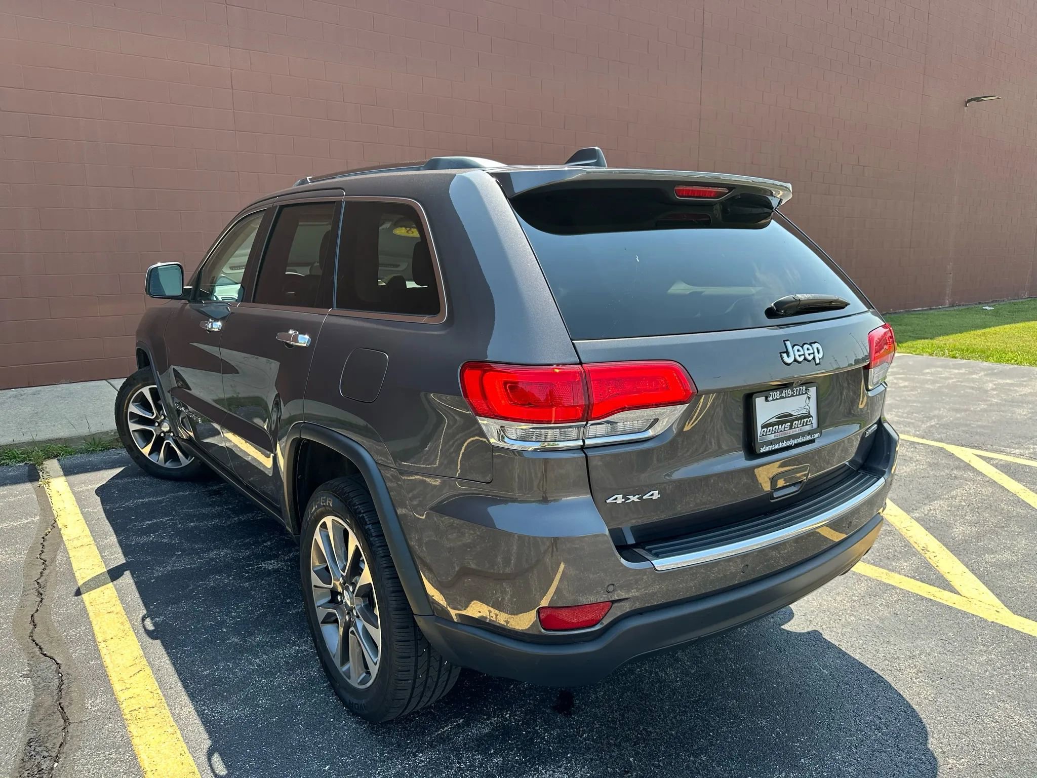 Used 2018 Jeep Grand Cherokee Limited w/ Luxury Group II image 9
