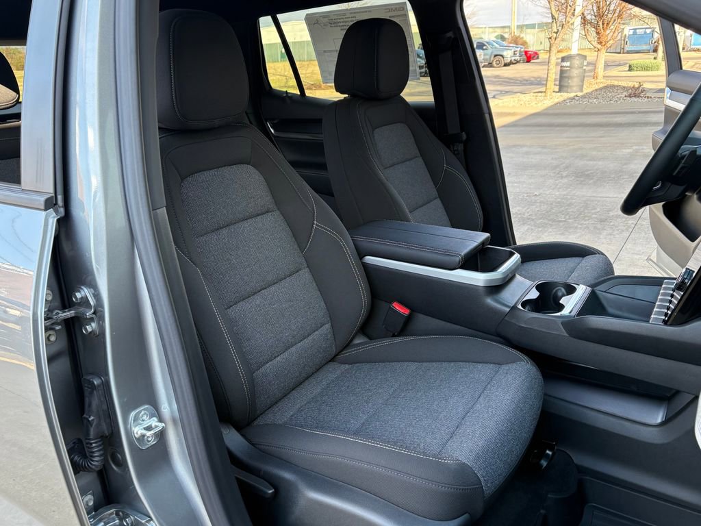 New 2026 GMC Terrain Elevation w/ LPO, Floor Liner Package image 34