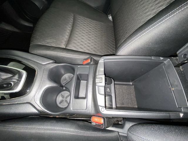 Used 2018 Nissan Rogue S image 20