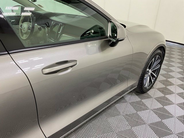 Used 2021 Volvo S60 T5 Momentum FWD image 7