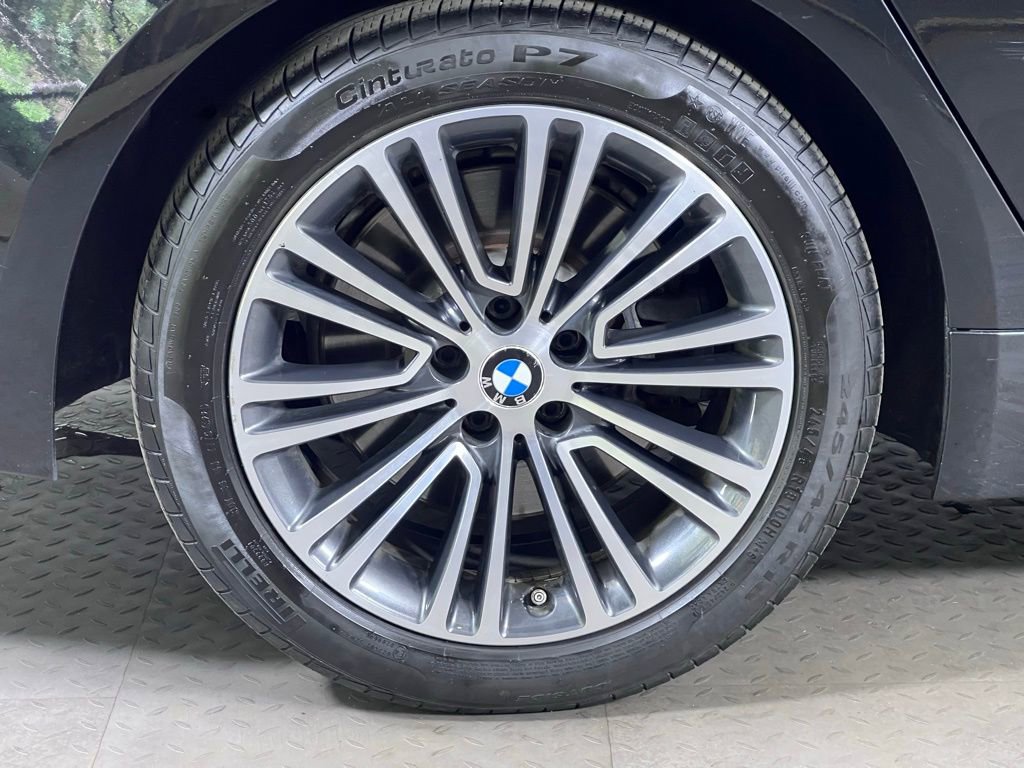 Used 2017 BMW 540i xDrive AWD/4WD image 14