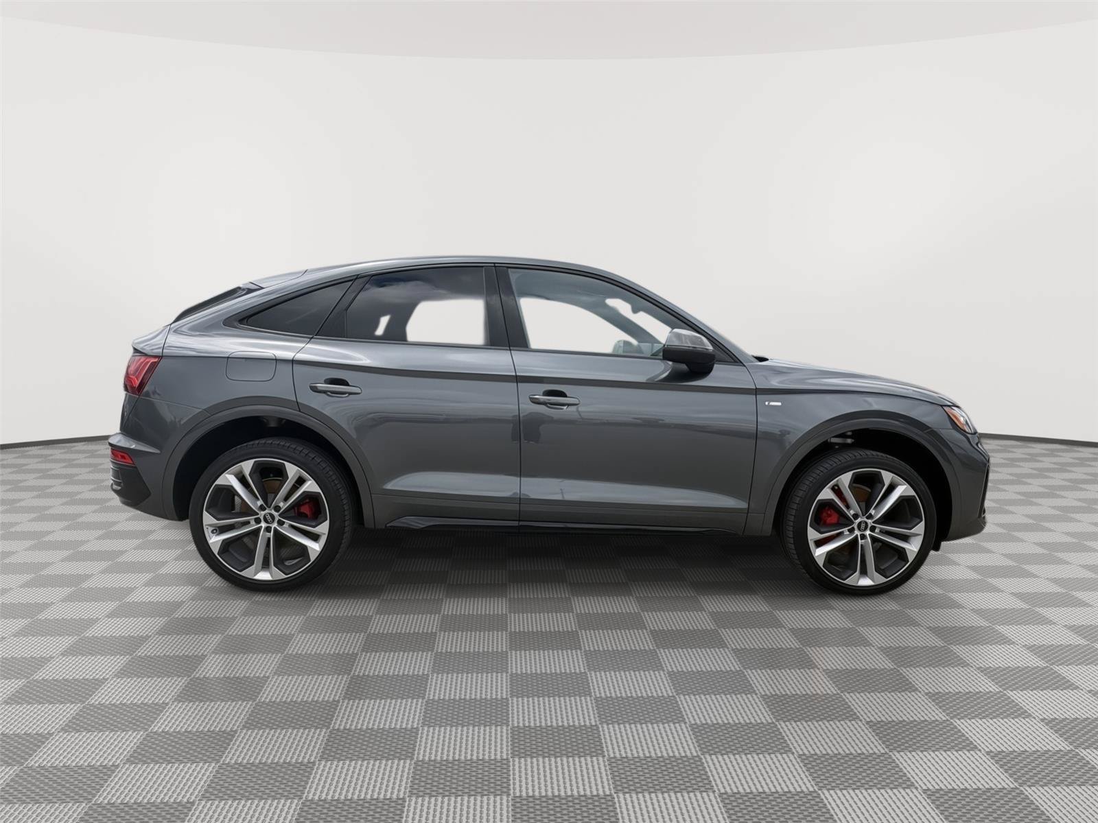 Certified 2024 Audi Q5 2.0T Premium Plus AWD/4WD image 6