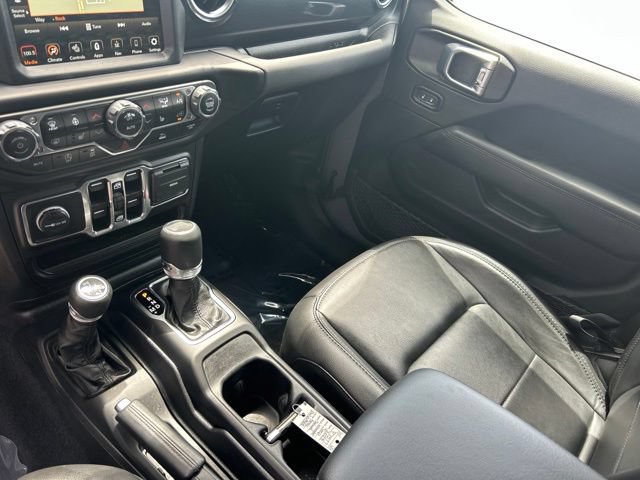 Used 2023 Jeep Wrangler Unlimited Sahara AWD/4WD image 21
