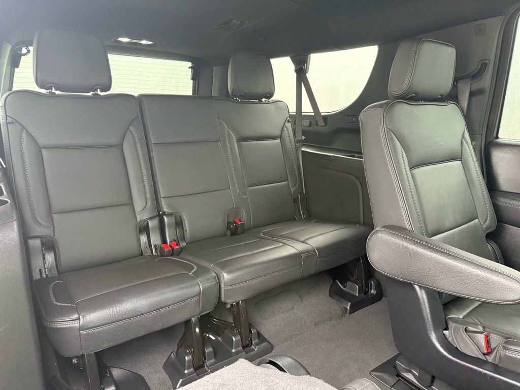 Used 2025 GMC Yukon XL Denali image 15