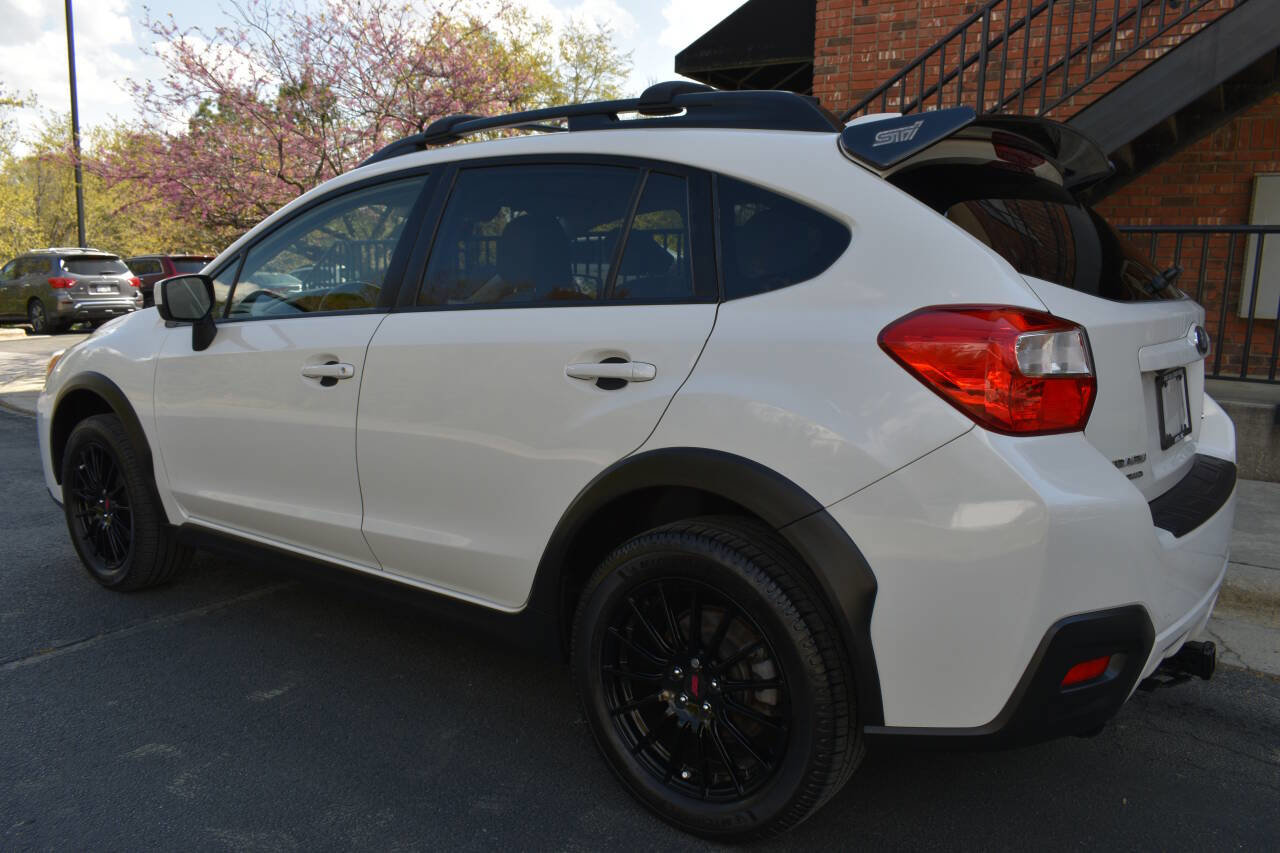 Used 2017 Subaru Crosstrek 2.0i Premium w/ 17" Wheel Sport Package image 29