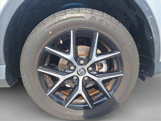 Used 2016 Toyota RAV4 SE image 19