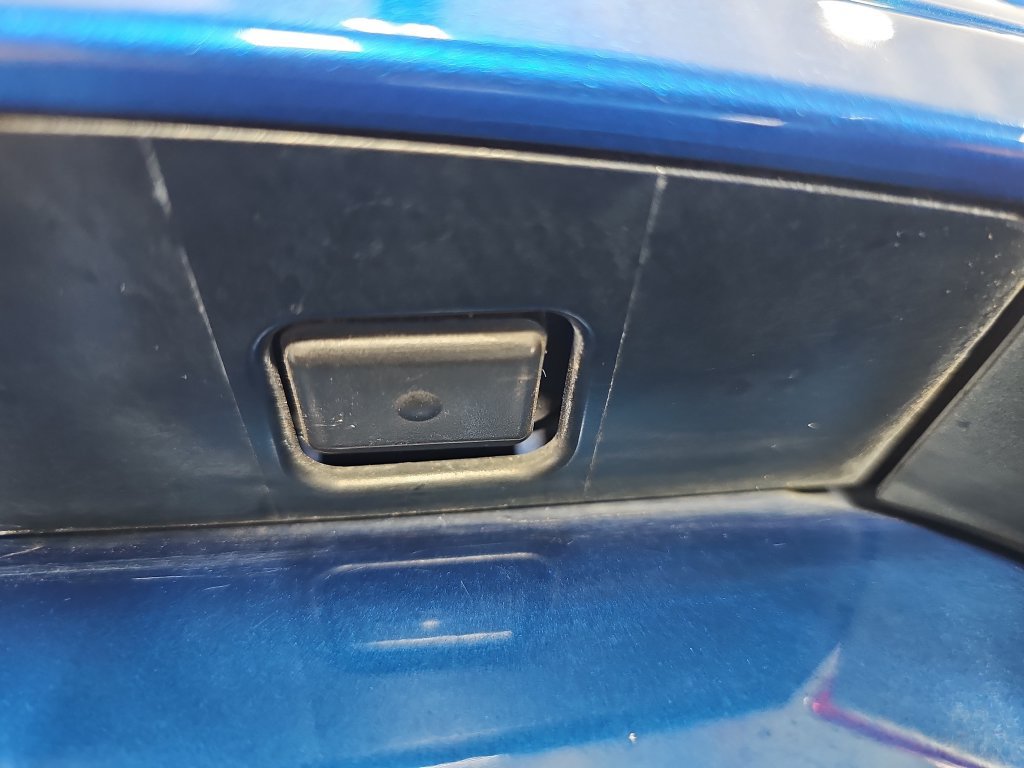 Used 2018 Toyota Camry XSE w/ Audio Package FWD image 16