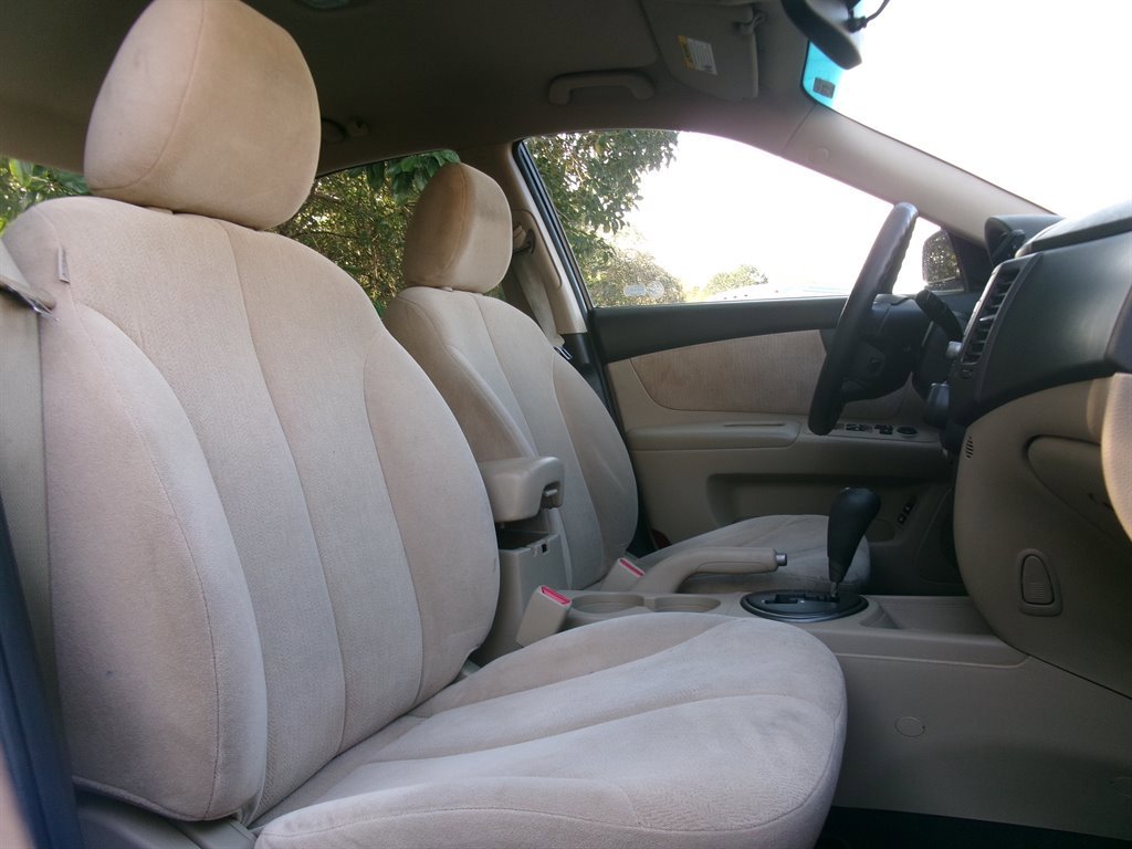 Used 2010 Kia Optima LX w/ Convenience Pkg image 17