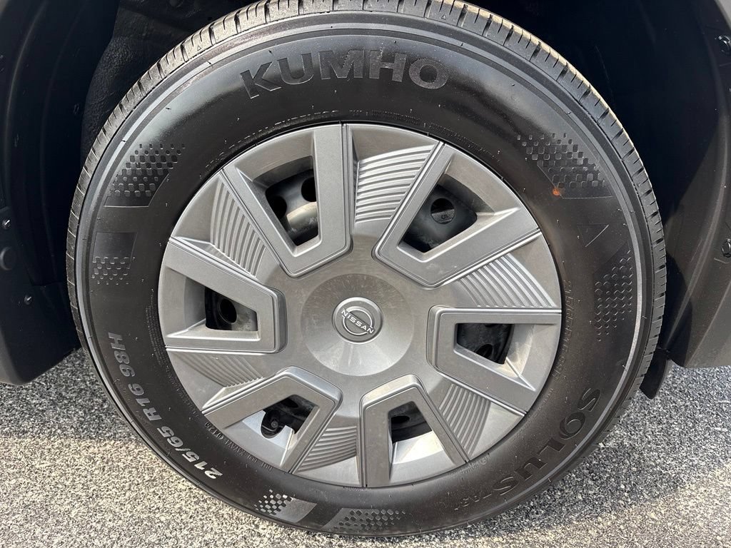 Used 2025 Nissan Kicks S FWD image 9
