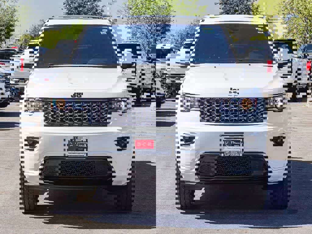 Certified 2019 Jeep Grand Cherokee Altitude image 2