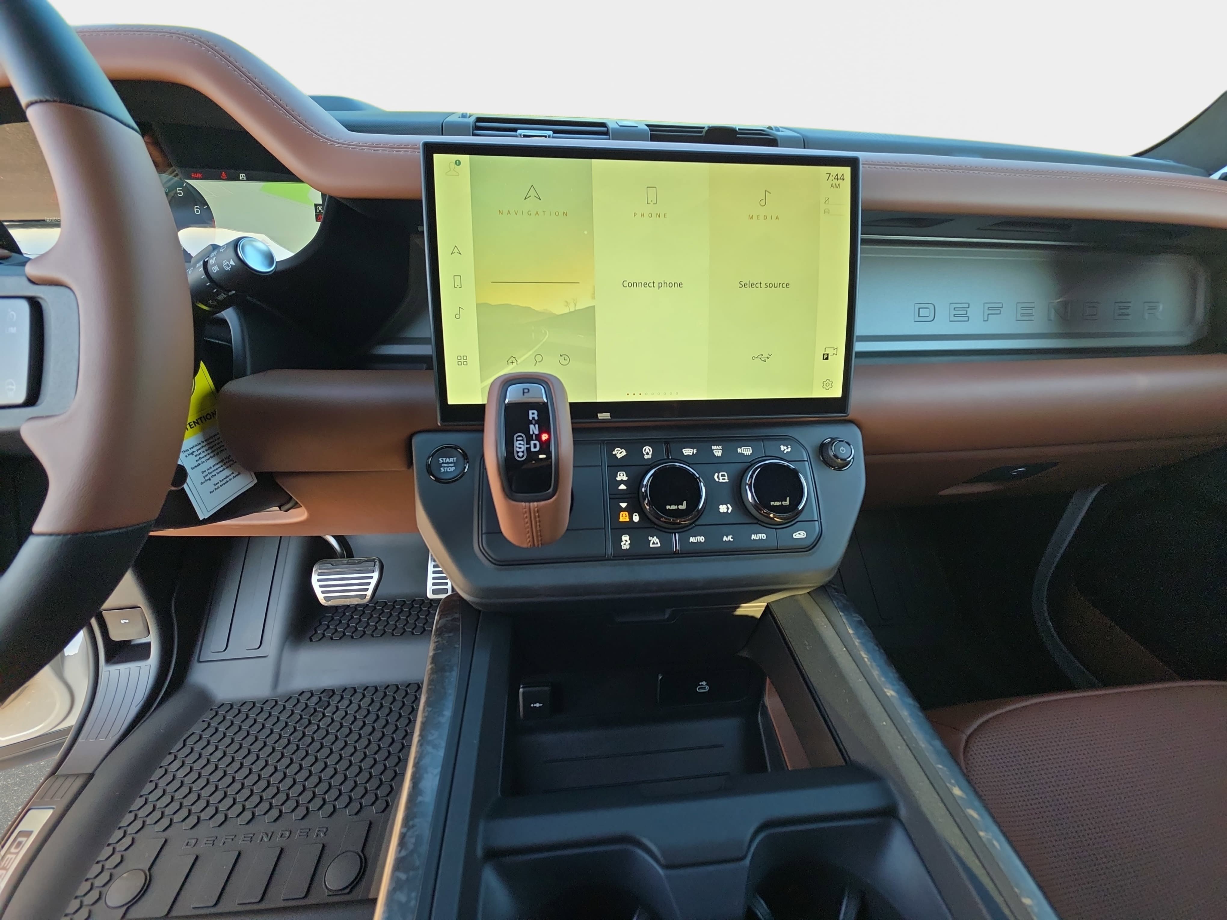 New 2026 Land Rover Defender 110 OCTA AWD/4WD image 19