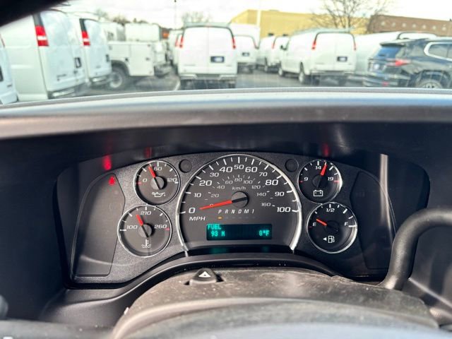 New 2026 GMC Savana 3500 w/ Driver Convenience Package RWD image 15