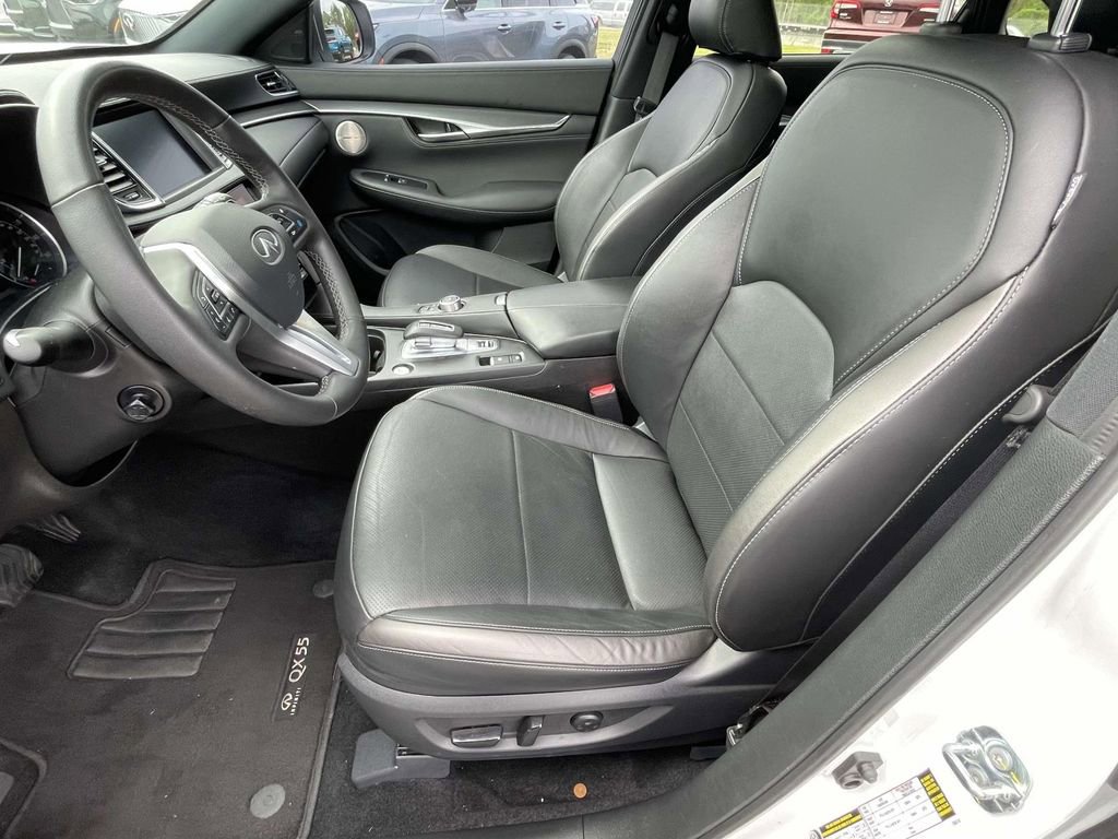 Used 2025 INFINITI QX55 Essential image 15