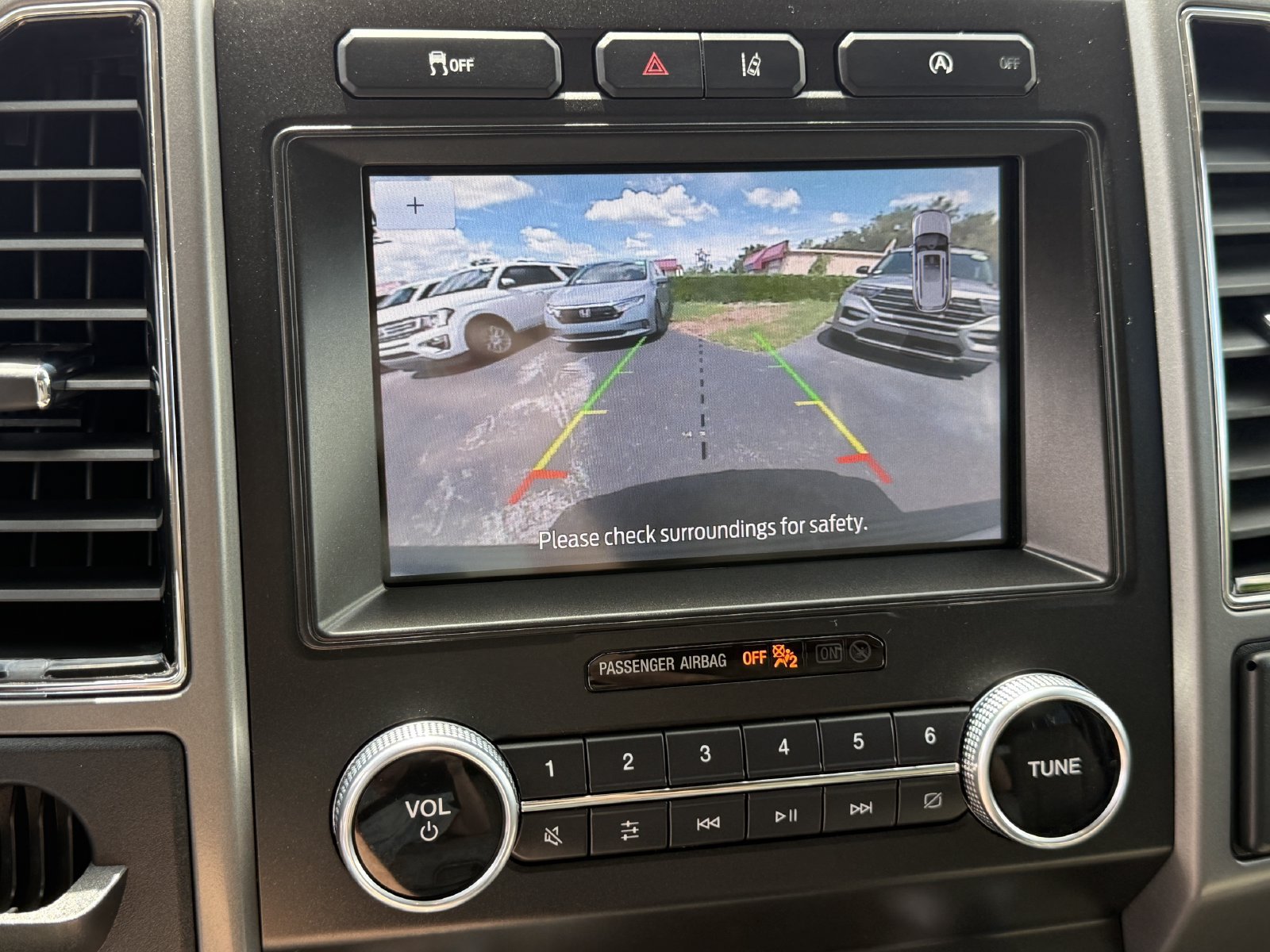 Used 2020 Ford Expedition XLT RWD image 30
