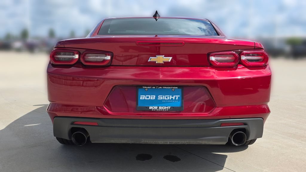 Used 2023 Chevrolet Camaro LT RWD image 4