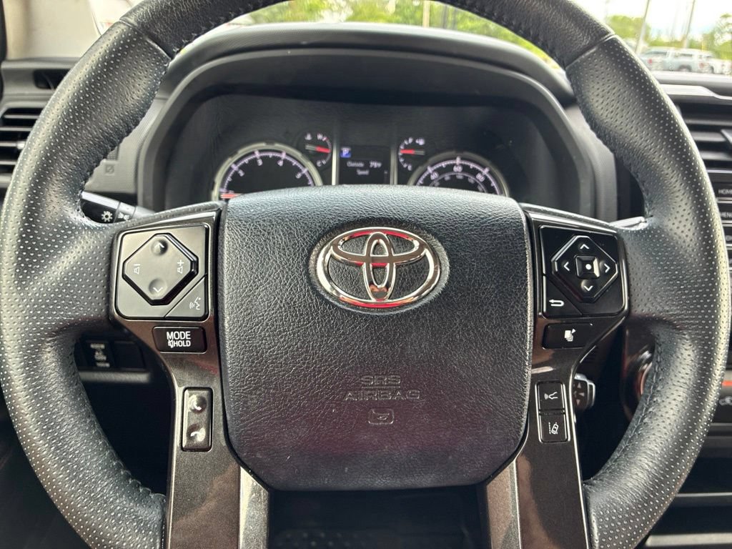 Used 2020 Toyota 4Runner TRD Off-Road Premium w/ Moonroof Package AWD/4WD image 25