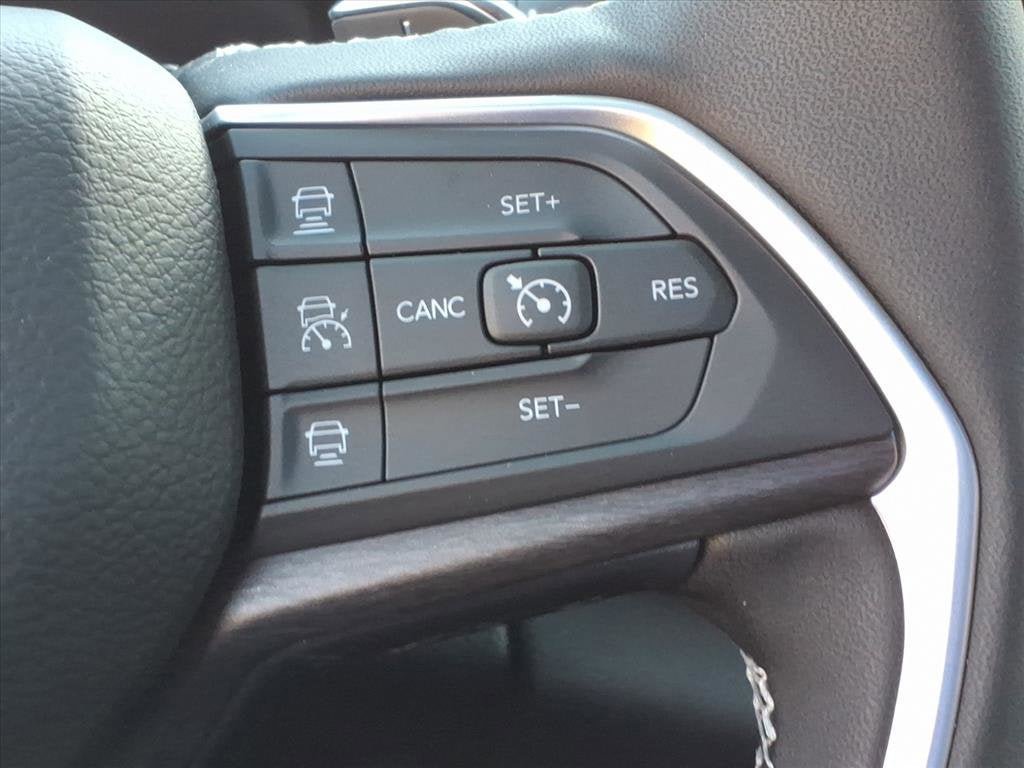 New 2025 Jeep Grand Cherokee L Limited image 12