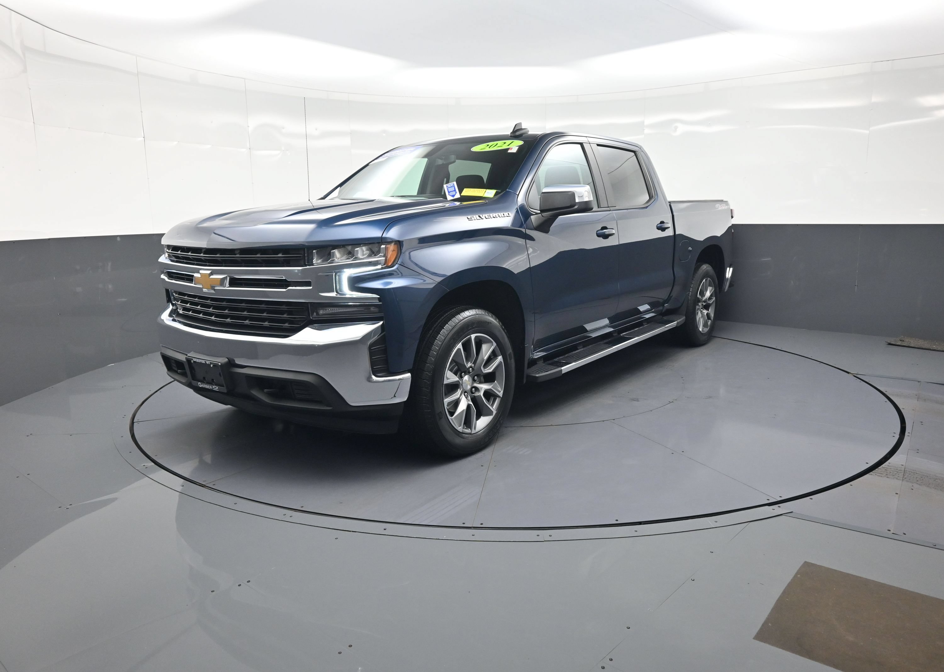 Used 2021 Chevrolet Silverado 1500 LT AWD/4WD image 7