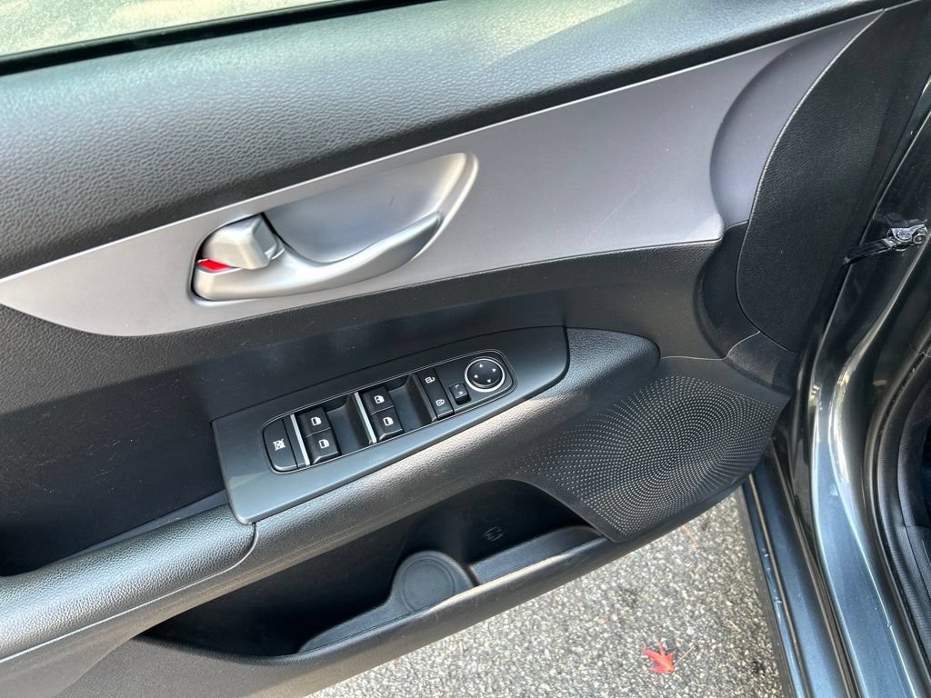 Used 2024 Kia Forte LXS FWD image 14