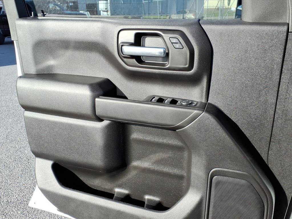 Used 2024 Chevrolet Silverado 1500 Custom image 14