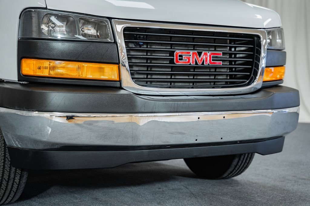 Used 2024 GMC Savana 2500 w/ Driver Convenience Package image 14