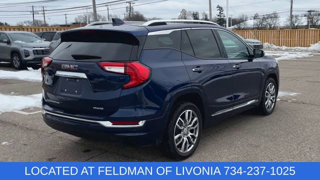Used 2022 GMC Terrain Denali w/ Denali Premium Package image 8