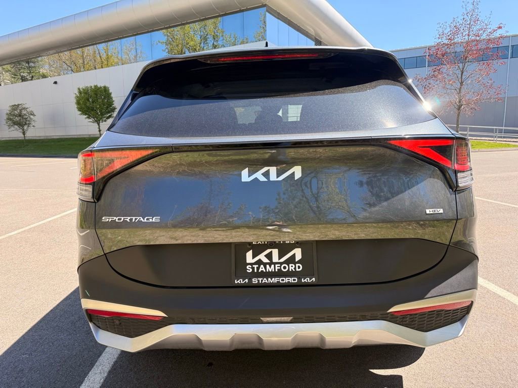 Used 2025 Kia Sportage LX AWD/4WD image 5
